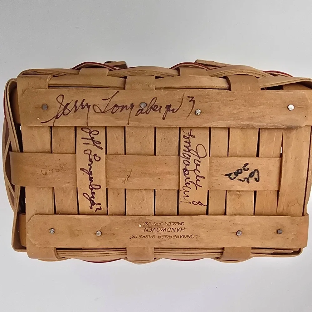 Longaberger 2002 Bee Basket Old Glory Drawstring Liner Family Signatures